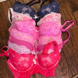 32D Victoria Secret Bra